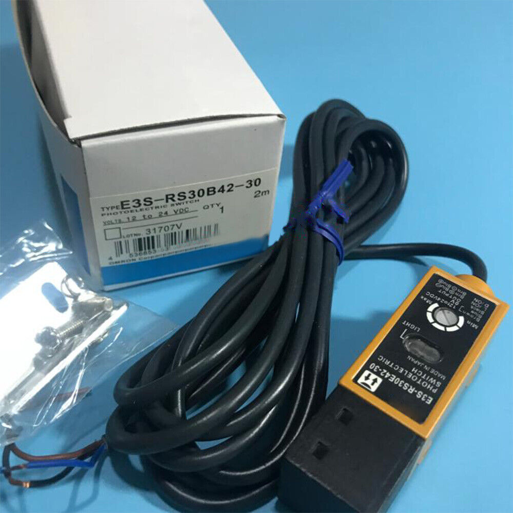 Cảm biến quang Omron E3S-RS30B42-30 2M