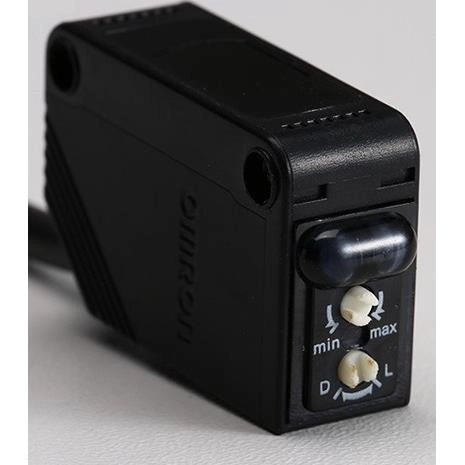 Cảm Biến Quang Omron E3ZD86