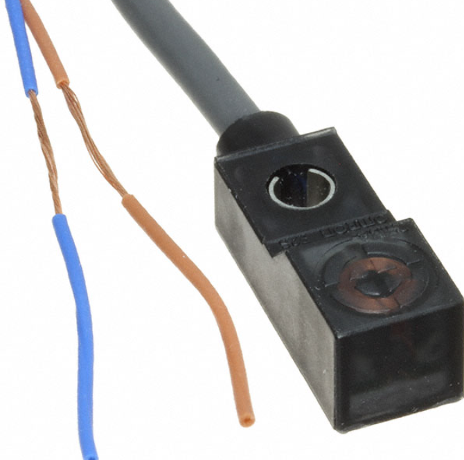 Cảm biến tiệm cận Omron E2S-W25 2M