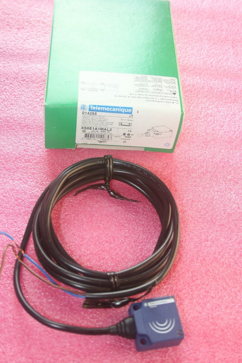 Cảm biến từ Schneider XS8E1A1MAL2